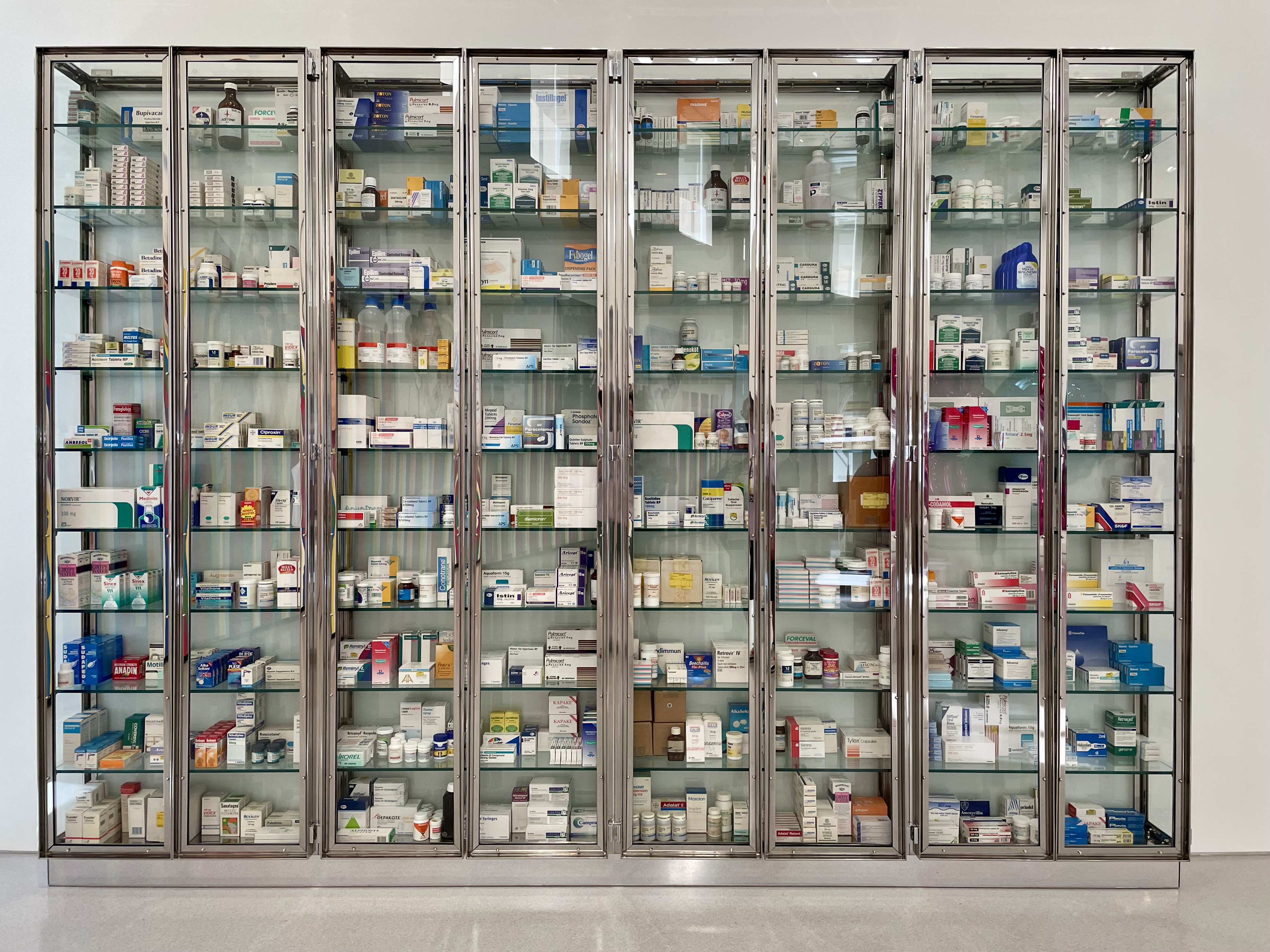 armoire de médicaments
